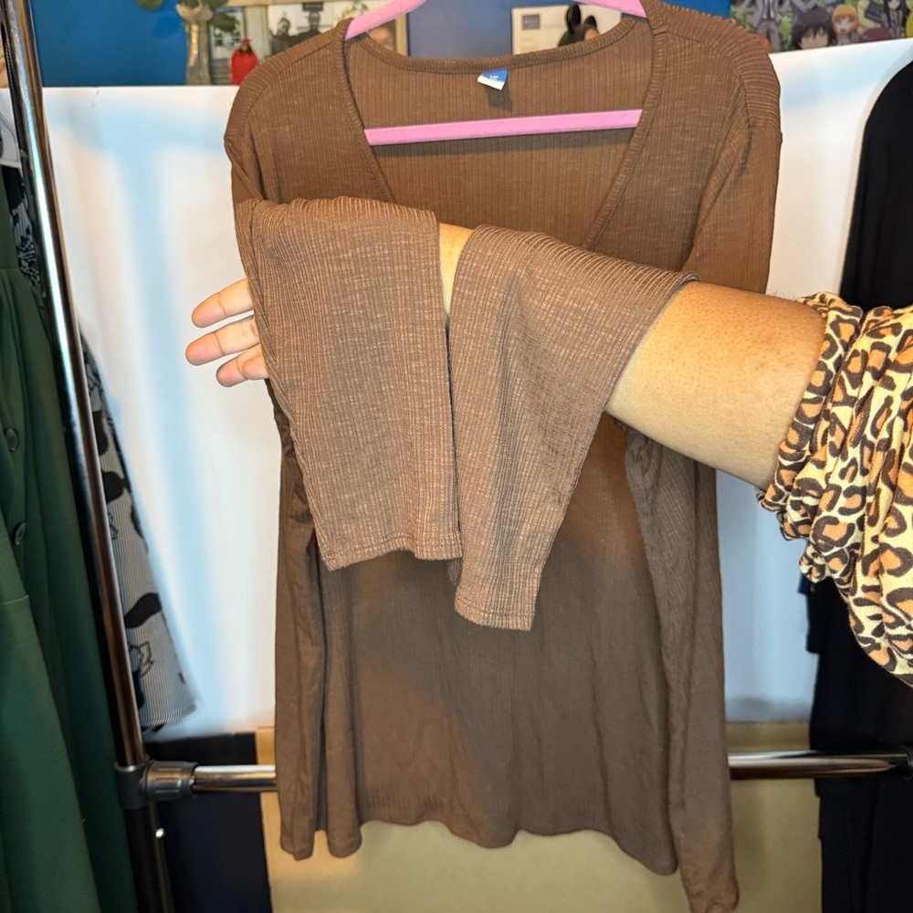 Old Navy size XXL Brown V-Neck Women's Top - Picture 4 of 5